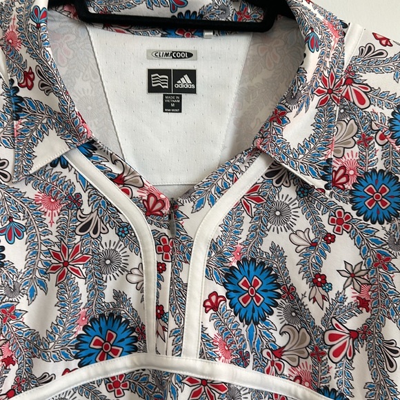 Adidas Climacool Women’s Golf Shirt Red, White and Blue Floral Print Size Medium - Picture 5 of 7